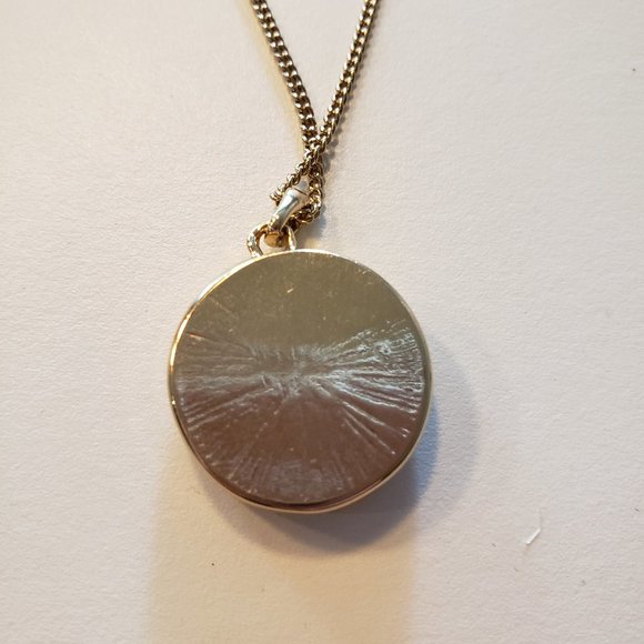 Vintage Avon SHB Pendant Necklace - Picture 3 of 4